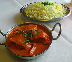 delicious chicken tikka masala with tandoori chicken